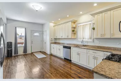 2511 Highland Avenue, Berwyn, IL 60402 - Photo 3
