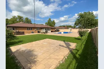 378 Oakwood Drive, Crete, IL 60417 - Photo 7