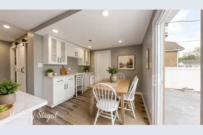 1322 Harvey Avenue, Berwyn, IL 60402 - Photo 11