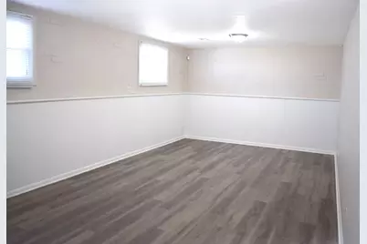 7040 Meadowbrook Lane, Hanover Park, IL 60133 - Photo 17