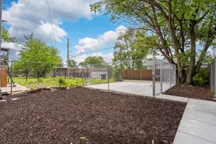 852 N Christiana Ave, Chicago, IL 60651 - Photo 17