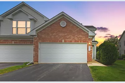 831 Stuarts Drive #831, Saint Charles, IL 60174 - Photo 1