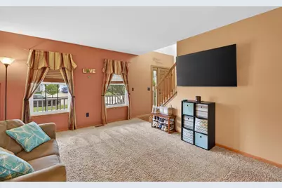 929 Churchill Drive, Plano, IL 60545 - Photo 5