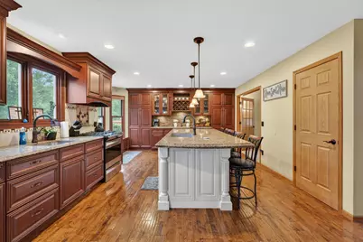 929 Churchill Drive, Plano, IL 60545 - Photo 9