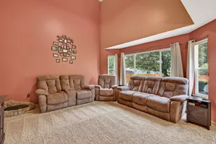 929 Churchill Dr, Plano, IL 60545 - Photo 15
