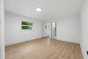 960 Basswood St, Hoffman Estates, IL 60169 - Photo 29