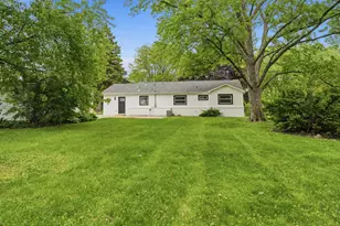 960 Basswood St, Hoffman Estates, IL 60169 - Photo 35