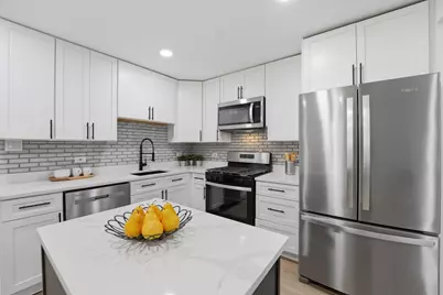 960 Basswood Street, Hoffman Estates, IL 60169 - Photo 7