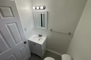 649 E Marquette Rd, Chicago, IL 60637 - Photo 7
