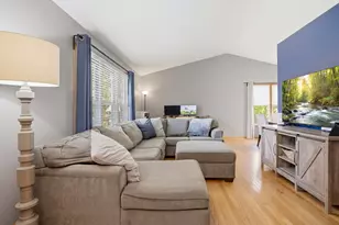 811 Westbury Dr, Algonquin, IL 60102 - Photo 3