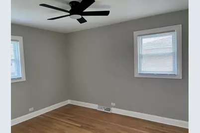 6127 W 79th Place, Burbank, IL 60459 - Photo 17