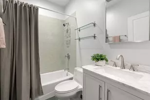 2065 N Kedzie Ave, Chicago, IL 60647 - Photo 13