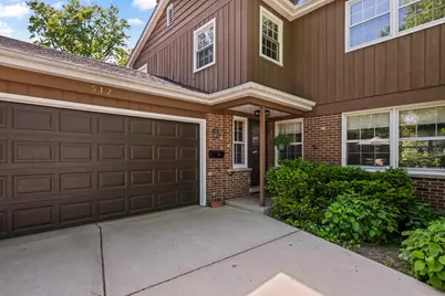 512 S Bristol Lane, Arlington Heights, IL 60005 - Photo 9