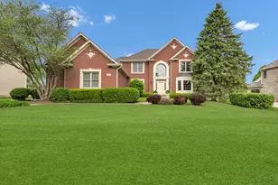 631 Mason Ln, Lake in the Hills, IL 60156 - Photo 1
