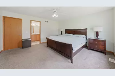 3009 W Sherman Avenue, Waukegan, IL 60085 - Photo 15