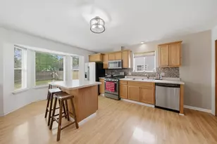 3009 W Sherman Ave, Waukegan, IL 60085 - Photo 9