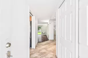 4730 N Kenneth Ave, Chicago, IL 60630 - Photo 13