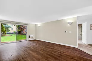 4730 N Kenneth Ave, Chicago, IL 60630 - Photo 5