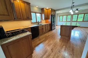 25303 Spring Valley Rd, Shannon, IL 61078 - Photo 7