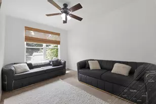785 Barclay Dr, Bolingbrook, IL 60440 - Photo 7