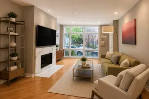 2417 W Cortland St, Chicago, IL 60647 - Photo 3