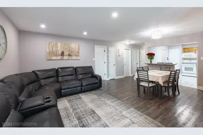 3023 N Paris Avenue #206, River Grove, IL 60171 - Photo 5