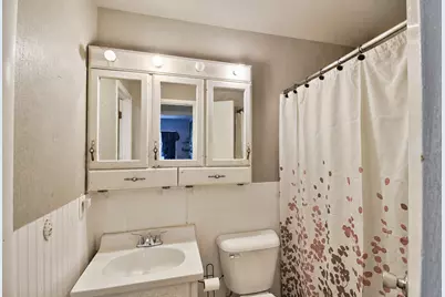1205 N Nixon Drive, Pontiac, IL 61764 - Photo 17