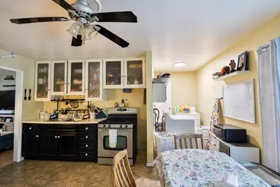 1205 N Nixon Drive, Pontiac, IL 61764 - Photo 5