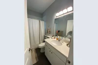717 W Belmont Avenue #2R, Chicago, IL 60657 - Photo 7