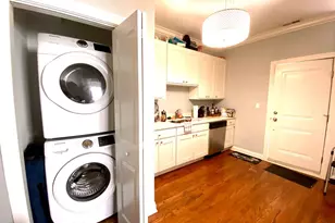717 W Belmont Ave, Chicago, IL 60657 - Photo 3