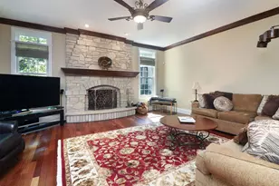 616 Driftwood Ct, Naperville, IL 60540 - Photo 13