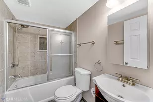 1679 Templeton Ct, Mundelein, IL 60060 - Photo 19