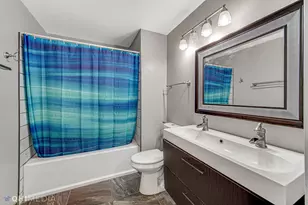 1679 Templeton Ct, Mundelein, IL 60060 - Photo 17