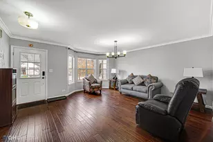 1679 Templeton Ct, Mundelein, IL 60060 - Photo 5