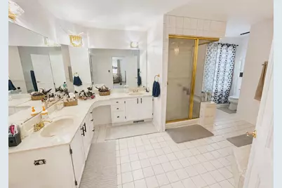 221 Windsor Drive, Bartlett, IL 60103 - Photo 13