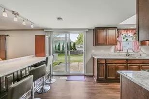 191 Pebble Creek Trail, Carol Stream, IL 60188 - Photo 11