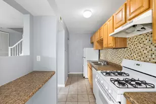9 Fernwood Dr, Bolingbrook, IL 60440 - Photo 13