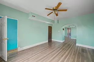9637 S Ave M, Chicago, IL 60617 - Photo 13