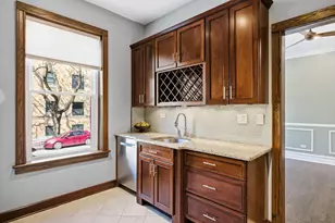 559 W Fullerton Pkwy, Chicago, IL 60614 - Photo 9