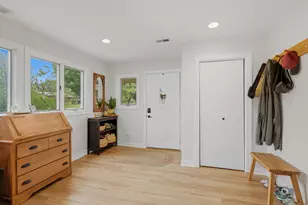 16141 Laurel Dr, Orland Park, IL 60462 - Photo 7