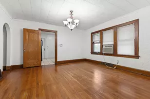 2215 13th Ave, Rockford, IL 61104 - Photo 3