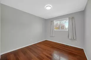 7305 W 75th St, Bridgeview, IL 60455 - Photo 11