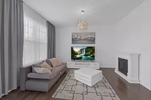 1134 E Bauer Rd, Naperville, IL 60563 - Photo 5