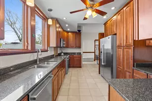 622 N Ridgeland Ave, Oak Park, IL 60302 - Photo 13