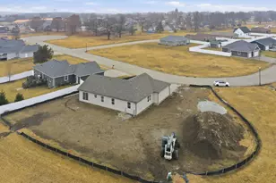 477 Emma Dr, Manteno, IL 60950 - Photo 31