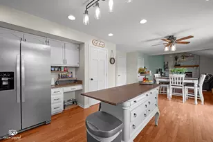 802 Andrea Dr, Manhattan, IL 60442 - Photo 9