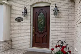 22 Essex Ln, Lincolnshire, IL 60069 - Photo 3