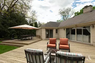 22 Essex Ln, Lincolnshire, IL 60069 - Photo 33