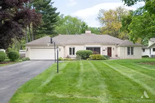 22 Essex Ln, Lincolnshire, IL 60069 - Photo 1