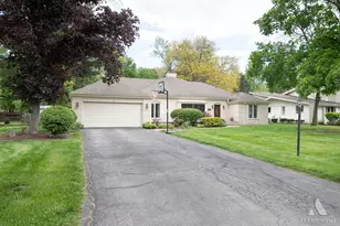22 Essex Ln, Lincolnshire, IL 60069 - Photo 43